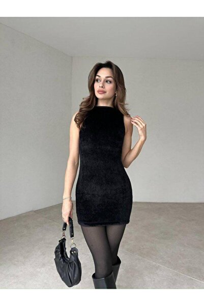 MODA فستان مخملي بياقة واقفة