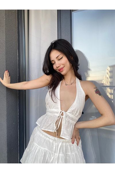 mekabutik Linen Halter Neck Design Blouse