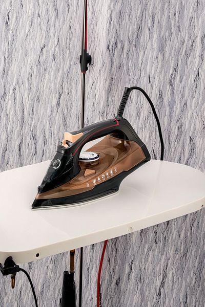 Troya By Hook 2600W Power Steam Master Iron - Ceramic Base, Intelligent Control, Shock Steam Troy