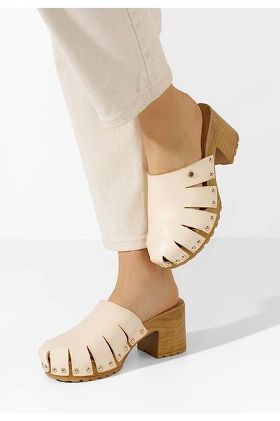 B T Shoes Women's Vaida platform clogs in beige
