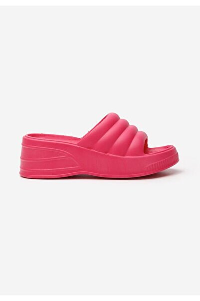 B T Shoes Etana fuchsia platform slippers