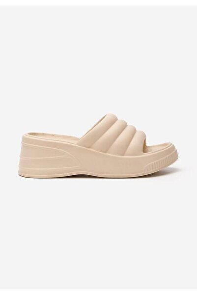 B T Shoes Etana V2 beige platform slippers