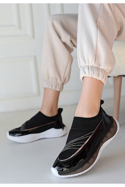 hepimiz alalım Keita Black Patent Leather Stretch Detailed Sneakers