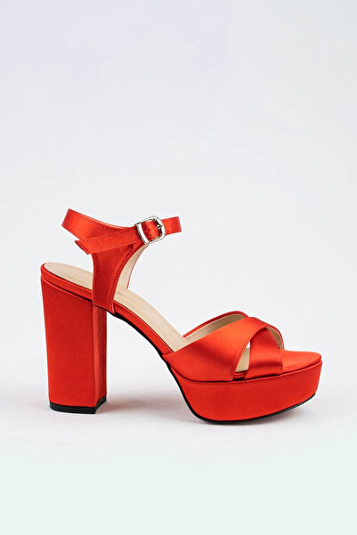 Şahnur 12 cm Yüksek Kalın Topkulu Saten Abiye Kadın Ayakkabı