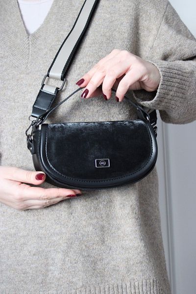 Mimoza Women's Black Velvet and Leather Detailed Shoulder Bag