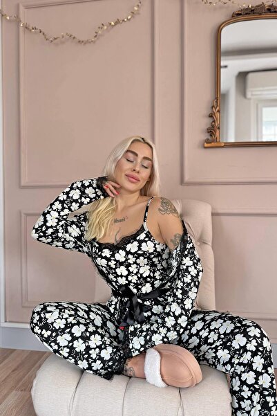 Pijamaevi Set pijama Pegasus cu model trifoi negru cu halat