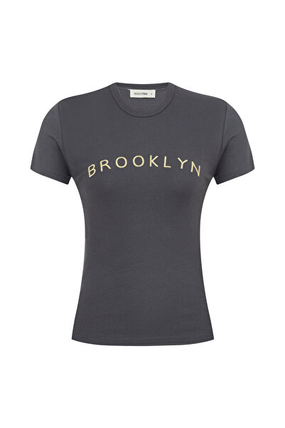 Mudo تي شيرت مطرز