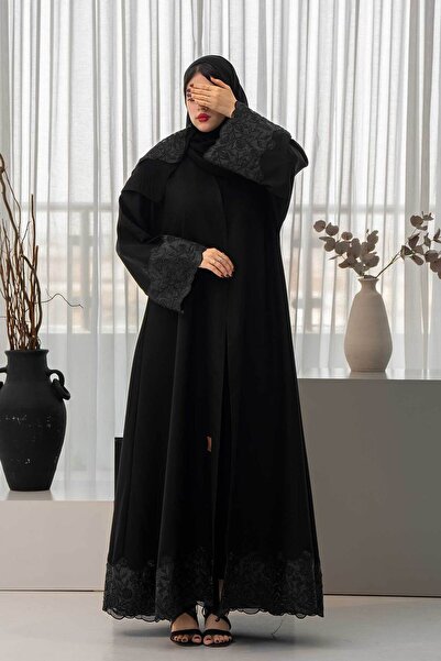 Zahya Abaya عباية بياقة واسعة مع تطريز أبيض ع الاكمام