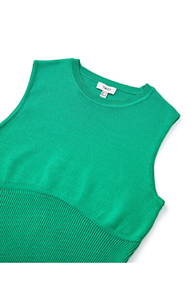 Twist Slim Fit Knitwear