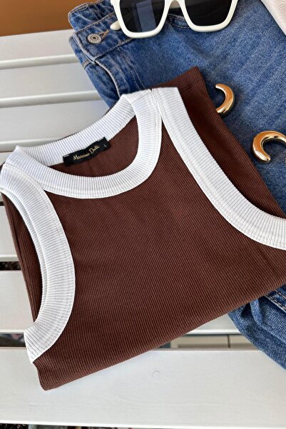 Butik Gardrop الأصلي الأبيض سلكي القلنسوة القميص الداخلي المر القهوة الحديد