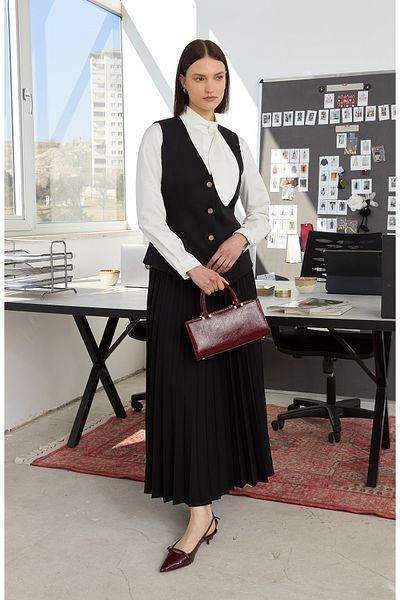 Fatma Atasoy Fusta dubla neagra plisata