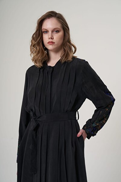 MissWhence Back Chiffon Detailed Dress