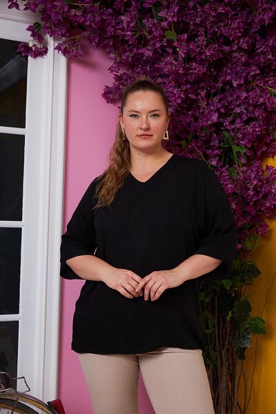 RMG Sleeve Detailed V-Neck Plus Size Blouse Black