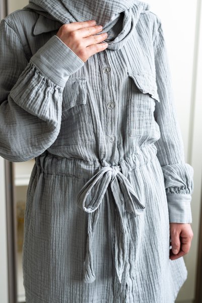 Zeliha Baysan Ravi Muslin Women's Cargo Hajj & Umrah Suit
