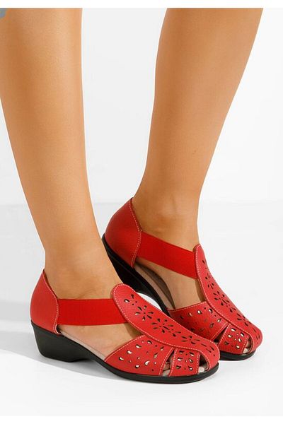 B T Shoes Red Melona low-heeled sandals