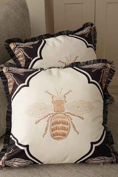 Pilloveland 2 Huse de Perna cu Franjuri Fata Dubla 43*43 Cm - Albina