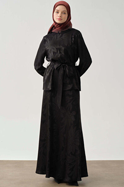 Tuğba Beli Kuşaklı Desenli Bluz Etek Takım - Siyah