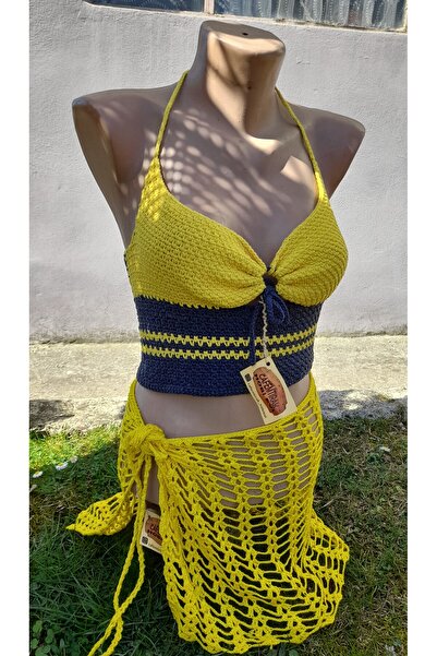 Sari plaj kıyafeti