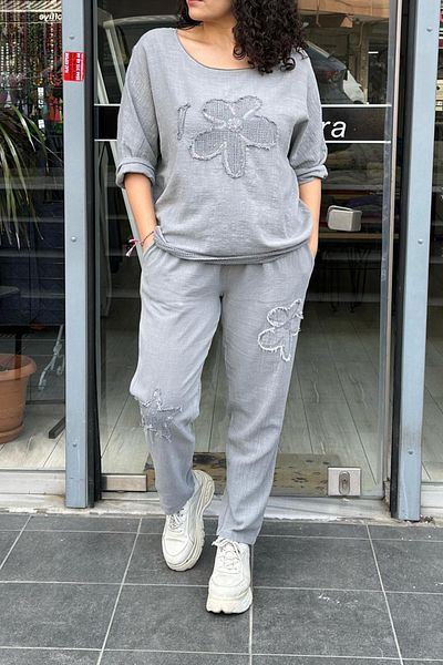 AYASOFYA OTANTIK Gray Round Neck Appliqued Sequined Daisy 3/4 Sleeve Oversize Loose Linen Blouse