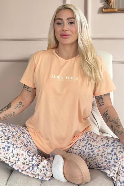 Pijamaevi Peach Good Times Patterned Short-Sleeve Knitted Women's Pajamas Set