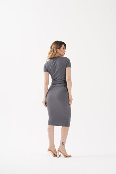 Cosy Club Shop فستان ميدي موسمي باللون الرمادي - شريط مطاطي، رقبة دائرية، 100...