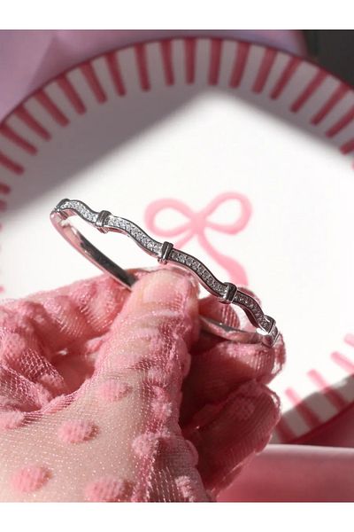 Reorah Collection Wave Shaped Stone Bracelet