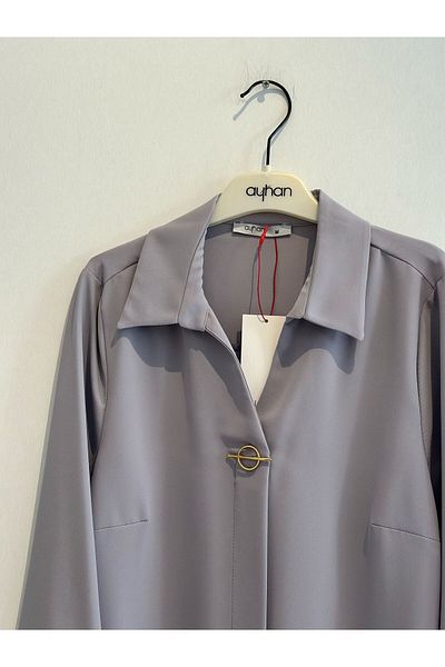 AYHAN Three Quarter Sleeve Crepe Blouse with Brooch