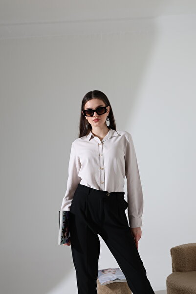 Corradeo Giyim Şamre Kumaş Slim Fit Klasik Bej Renk Kadın Gömlek