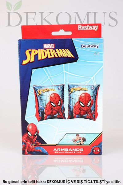 Disney Dekomus with Licensed Sleeve 23X15 cm