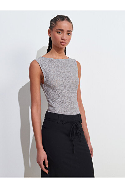 Dilvin 21016 Boat Neck Lace Top-Gray