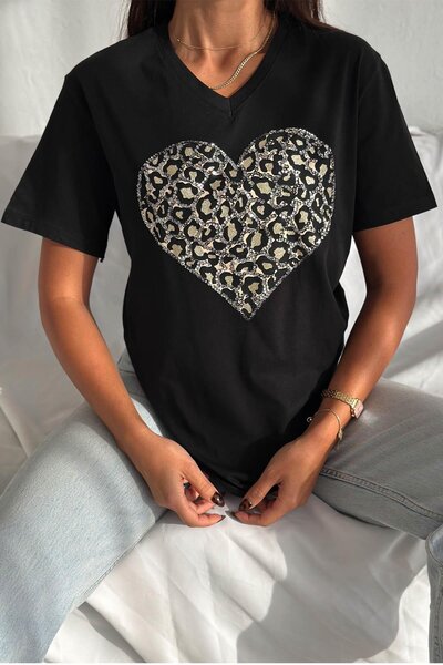 İstangül Butik Μπλουζάκι με μοτίβο καρδιάς μεγάλου μεγέθους