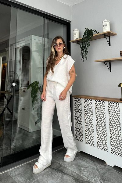 Banu Angay Sleeveless White Shiny Double Suit