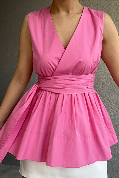 Seda Yalçın Atelier Μπλούζα μάρκας με λεπτομέρεια με ροζ μηδενικό μανίκι από ποπλίνα