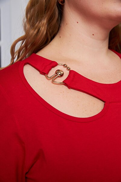 RMG Red Big Bened T-Shirt Detailed Collar Ring