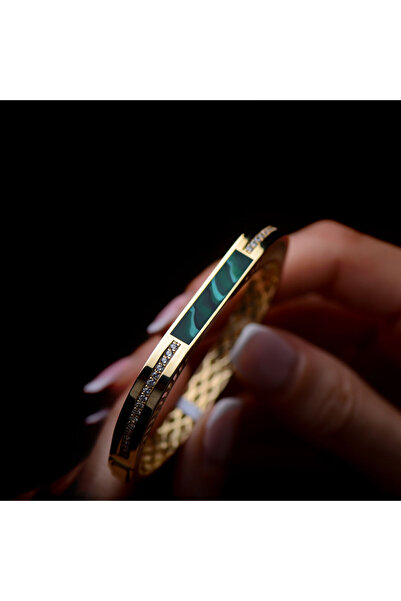 EnginGold 14k Altın Yeşil Mine Kelepçe Bilezik