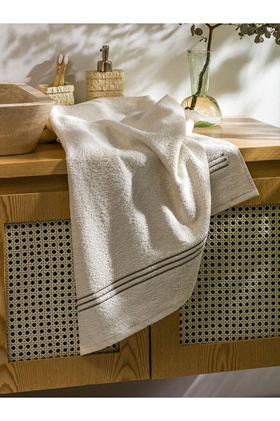 LC Waikiki LCW Ρίγα Κεντημένη Βαμβακερή Πετσέτα Μπάνιου 50x80 εκ