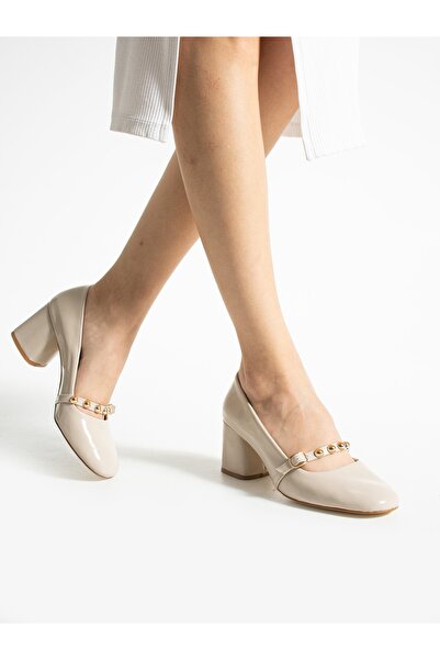 ALEMDAR AYAKKABI Дамски обувки на ток от кремава лачена кожа със златисти дет...