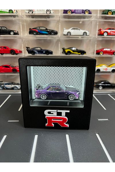 Figure Mood 1/64 Scale Gtr Diorama Diecast Display Box with Lights (Vehicle Not Included)