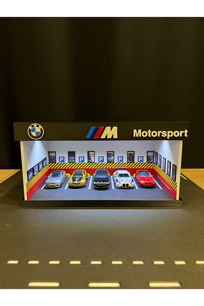 Figure Mood 1/64 Scale Bmw m Sport Themed 5 Vehicle Capacity Parking Lot Diorama with Lights (Vehicles Not Included)
