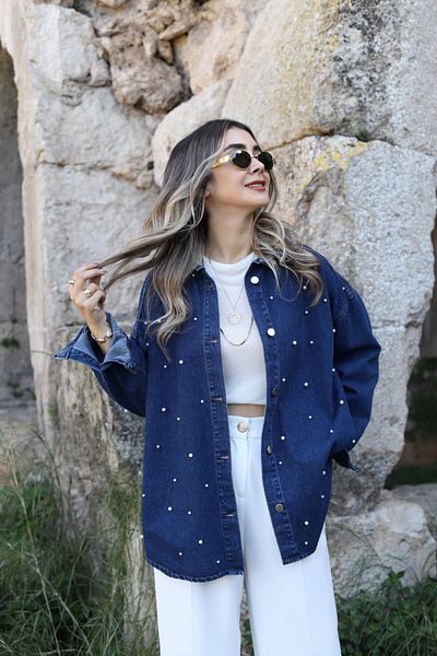 bytugcekaya Cămașă din denim cu perle albastre