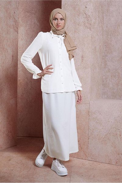 Alvina 44596 Model Tied Collar Blouse