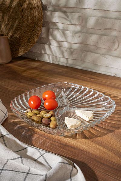 Queen’s Kitchen Santa Serving Plate with Compartments