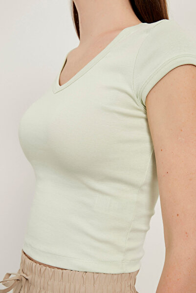 Arma Life Women's Short Sleeve Summer V-Neck Green Crop T-Shirt