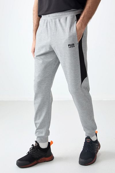 AIR JONES Gray Embroidered Textured Men's Sweatpants - Melange, Standard Fit - 82126