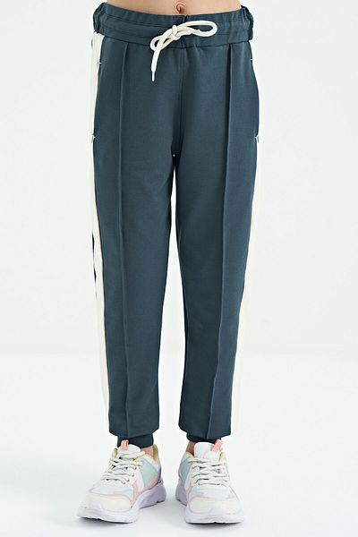 TOMMY LIFE Forest Green Girl's Jogger Sweatpants - Side Band and Hidden Zipper Pocket Detail - 75122