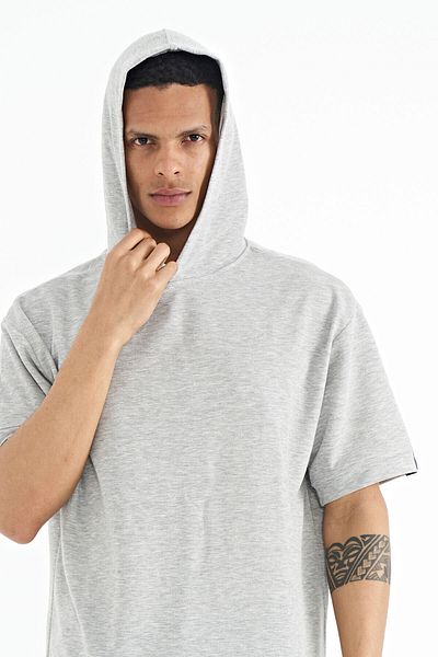 TOMMY LIFE Gray Melange Hooded Oversize Men's T-shirt with Sleeve Label Detail - 88179