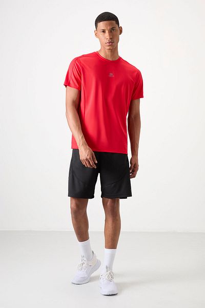 TOMMY LIFE Κόκκινο ανδρικό μπλουζάκι με αναπνεύσιμη υφή, λεπτή ελαστική τυπική εφαρμογή - 88390