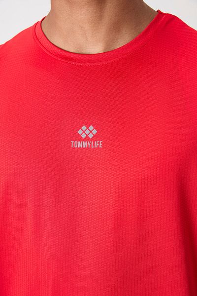 TOMMY LIFE Red Breathable Textured Thin Flexible Standard Fit Men's Performance T-Shirt - 88387