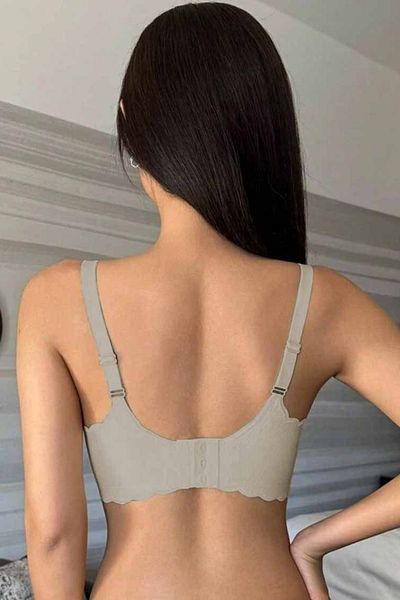 Merry See Seamless, Non-Wired, Removable Pad, Laser Cut, Non-Marking Invisible Bra