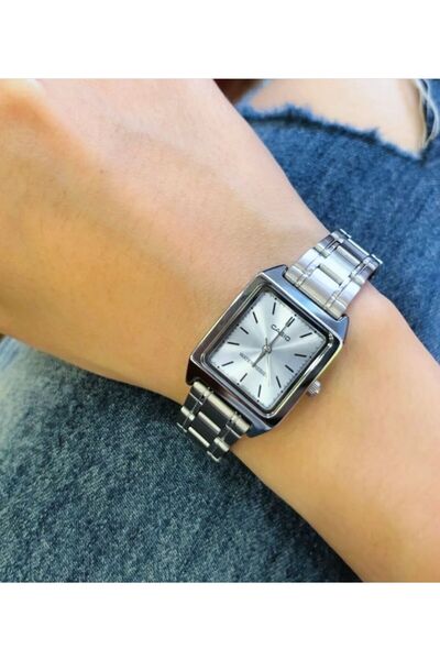 Casio Women's LTP-V007D-2EUDF Analog Watch with Stainless Steel Strap - 22 mm - Silver